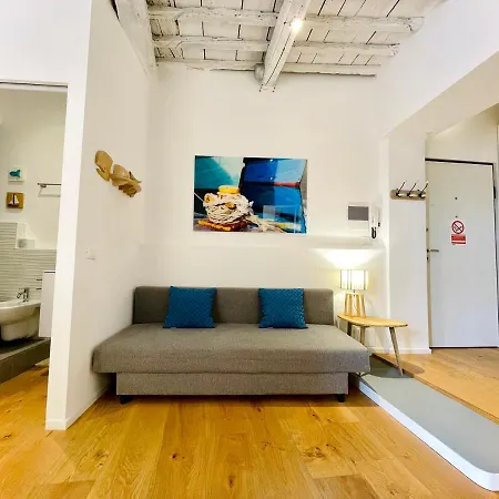 L'angolo Dei Poeti アパート *