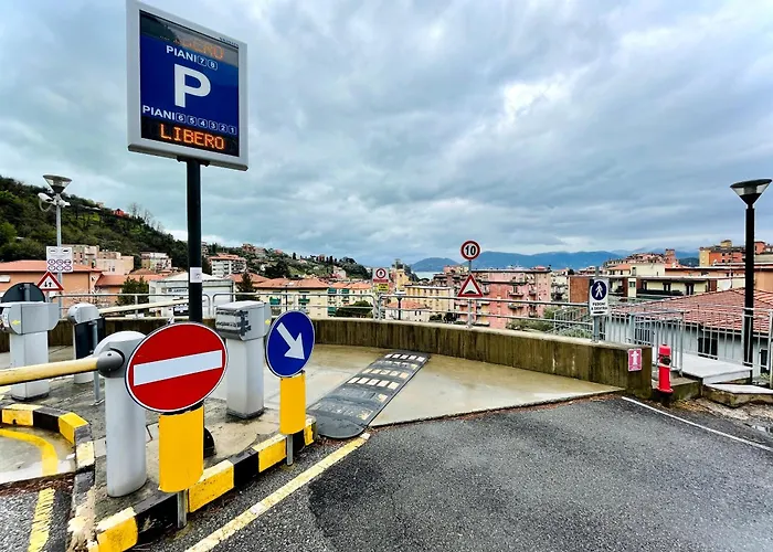 L'angolo Dei Poeti Lerici