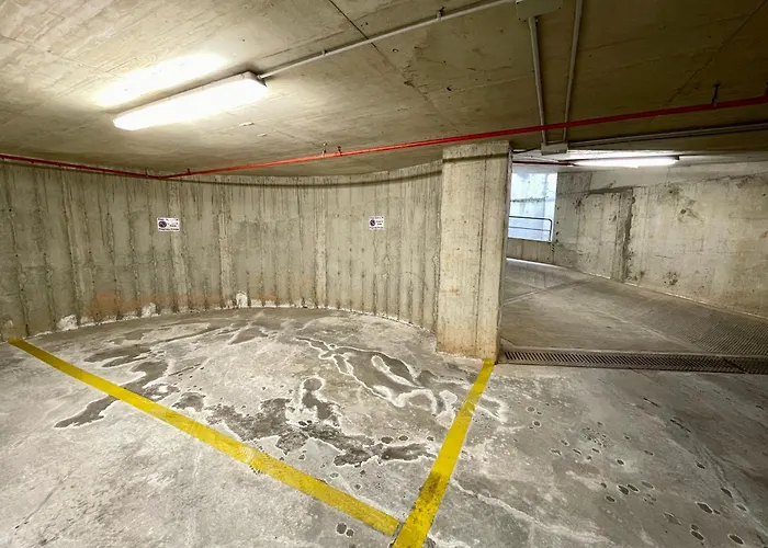 アパート L'angolo Dei Poeti レーリチ